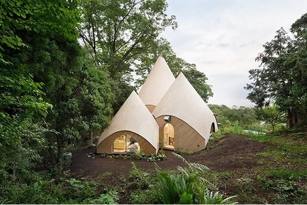 As incríveis casas de madeira para aposentados viverem em contato com a natureza no Japão